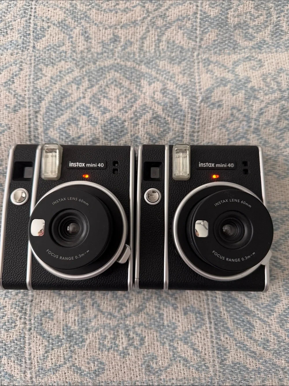 Fujifilm instax mini 40 Instant Camera — Black